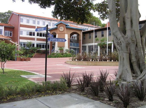 Iona Presentation College - Melbourne Private Schools 0