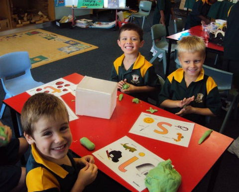 Sacred Heart Primary School Booval - Melbourne Private Schools 1