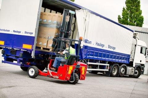 Absolute Forklift Training - Melbourne Private Schools 5