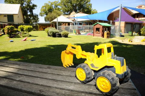 New School Of Arts Neighbourhood House Inc. Neighbourhood Centre, Childcare & OOSH Services - Melbourne Private Schools 3