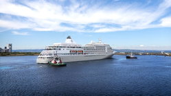 Cruise ship battles rough Pacific seas to save injured, stranded sailor Melbourne Private Schools