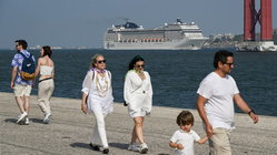 Cruise tipping charges are 'out of control,' say passengers as companies tout 'exceptional service' Melbourne Private Schools