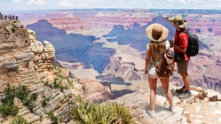 Hikers face urgent Grand Canyon heat warning after teen's death on popular trail Melbourne Private Schools